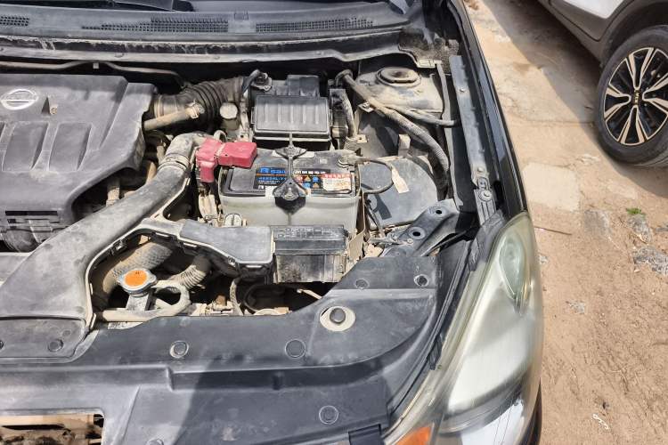 Used Nissan Sylphy 2012 Classic 1.6XE Manual Comfort Edition Engine Bay Left