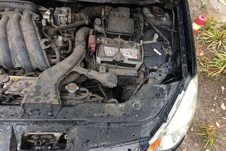 Used Nissan Sylphy 2012 Classic 1.6XL Manual Luxury Edition Engine Bay Left