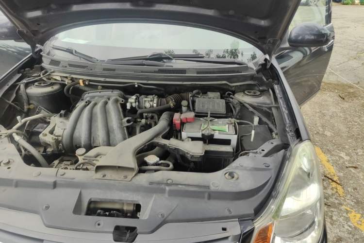Used Nissan Sylphy 2012 Classic 1.6XE Manual Comfort Edition Engine Bay Left