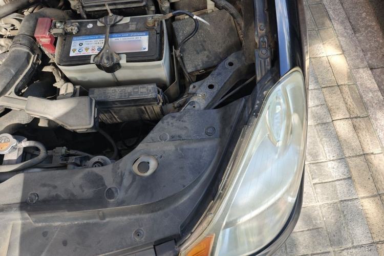 Used Nissan Sylphy 2012 Classic 1.6XE Manual Comfort Edition Engine Bay Left