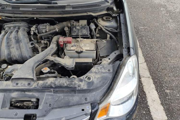Used Nissan Sylphy 2012 Classic 1.6XL Manual Luxury Edition Engine Bay Left
