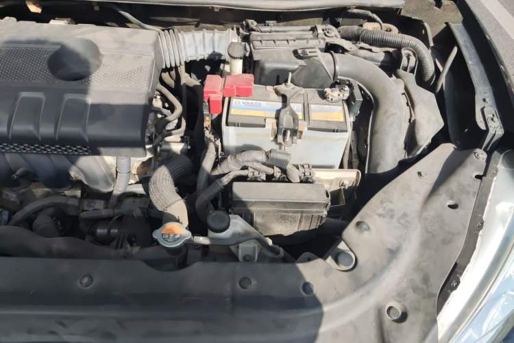 Used Nissan Sylphy 2012 1.6 XL CVT Luxury Edition Engine Bay Left