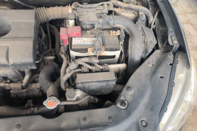 Used Nissan Sylphy 2012 1.6 XL CVT Luxury Edition Engine Bay Left