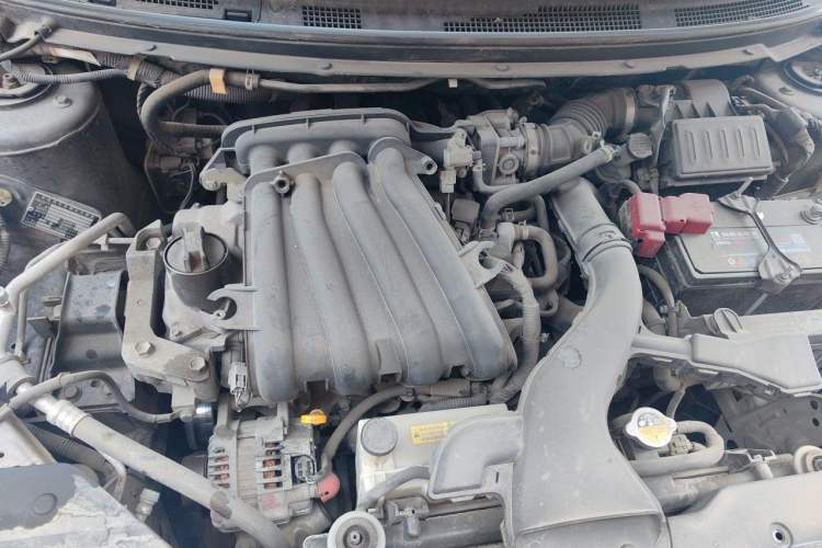 Used Nissan Sylphy 2012 Classic 1.6XE Manual Comfort Edition Engine Bay