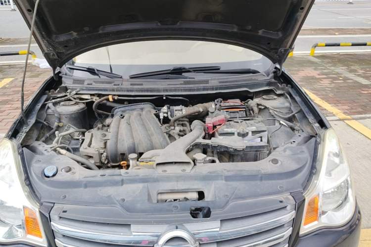 Used Nissan Sylphy 2012 Classic 1.6XE Manual Comfort Edition Engine Bay