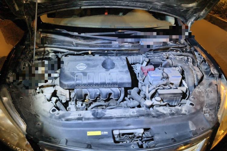 Used Nissan Sylphy 2012 1.6 XL Manual Luxury Edition Engine Bay