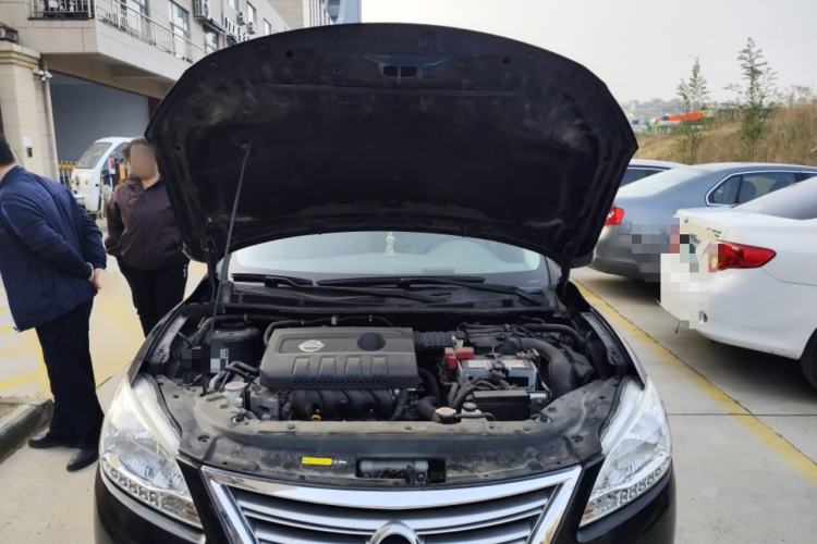 Used Nissan Sylphy 2012 1.6 XL Manual Luxury Edition Engine Bay