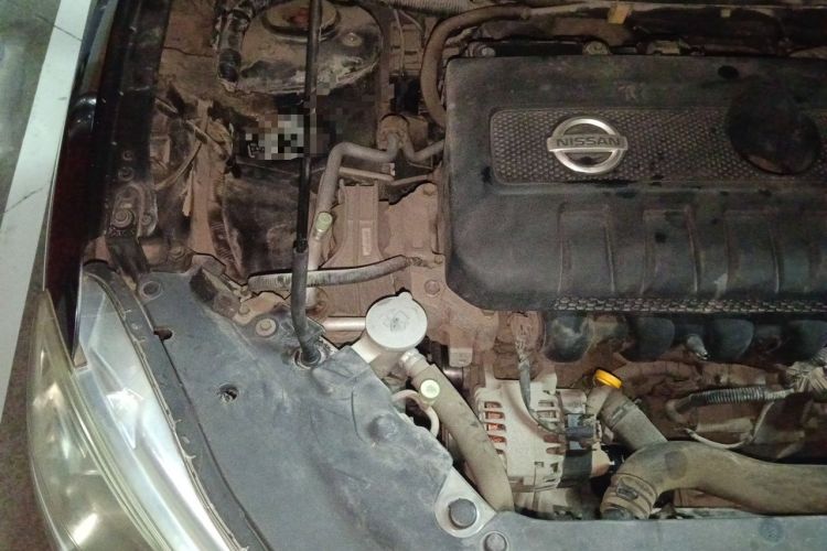 Used Nissan Sylphy 2012 1.6 XL Manual Luxury Edition Engine Bay Right