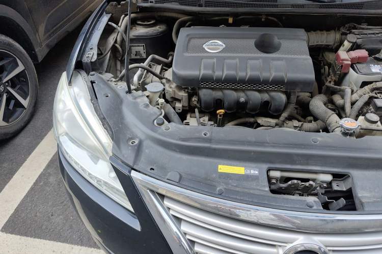 Used Nissan Sylphy 2012 1.6 XL Manual Luxury Edition Engine Bay Right