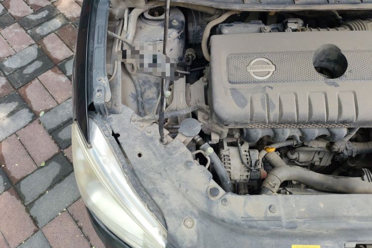 Used Nissan Sylphy 2012 1.6 XL CVT Luxury Edition Engine Bay Right