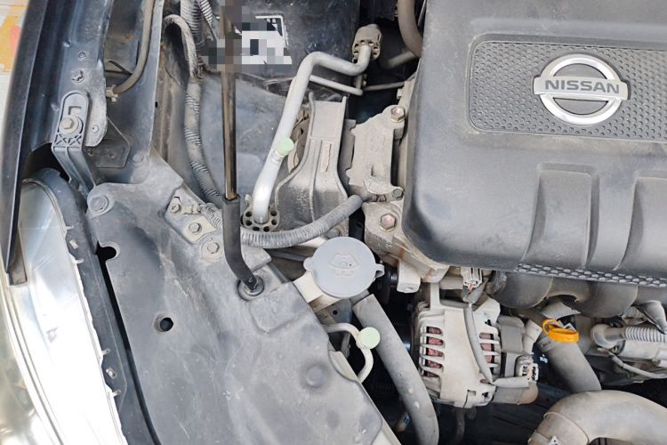 Used Nissan Sylphy 2012 1.6 XL CVT Luxury Edition Engine Bay Right