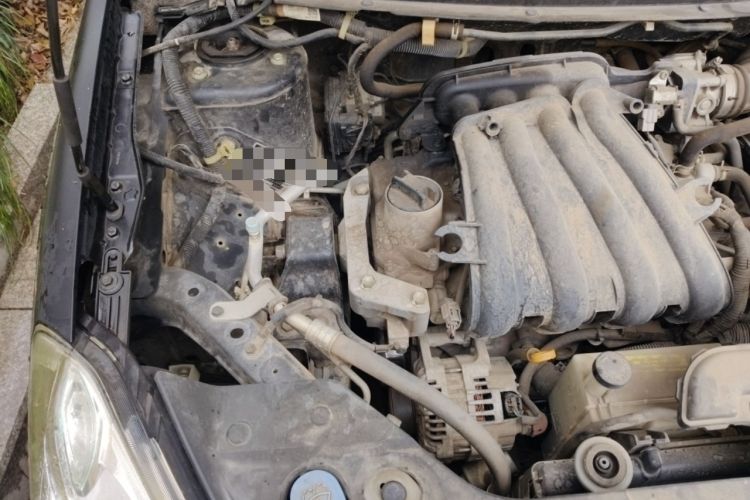 Used Nissan Sylphy 2012 Classic 1.6XE Manual Comfort Edition Engine Bay Right