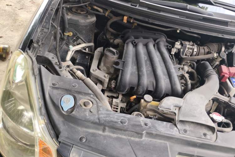 Used Nissan Sylphy 2012 Classic 1.6XE Automatic Comfort Edition Engine Bay Right