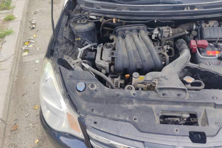 Used Nissan Sylphy 2012 Classic 1.6XE Manual Comfort Edition Engine Bay Right