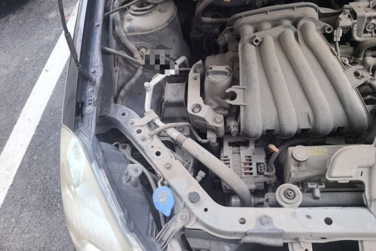 Used Nissan Sylphy 2012 Classic 1.6XE Automatic Comfort Edition Engine Bay Right