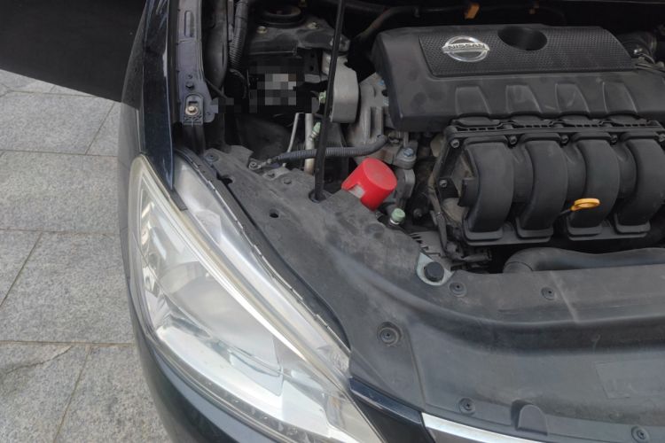 Used Nissan Sylphy 2012 1.8XL CVT Luxury Edition Engine Bay Right