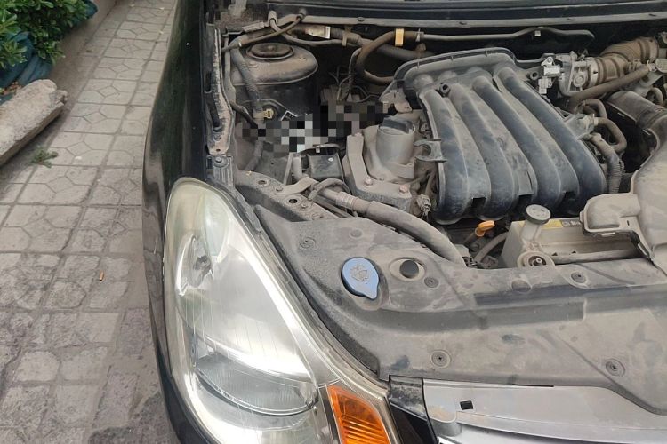 Used Nissan Sylphy 2012 Classic 1.6XE Manual Comfort Edition Engine Bay Right