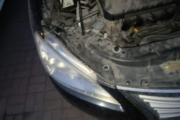 Used Nissan Sylphy 2012 1.6 XL Manual Luxury Edition Engine Bay Right