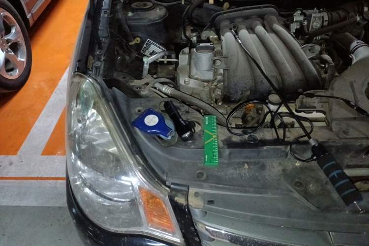 Used Nissan Sylphy 2012 Classic 1.6XE Manual Comfort Edition Engine Bay Right