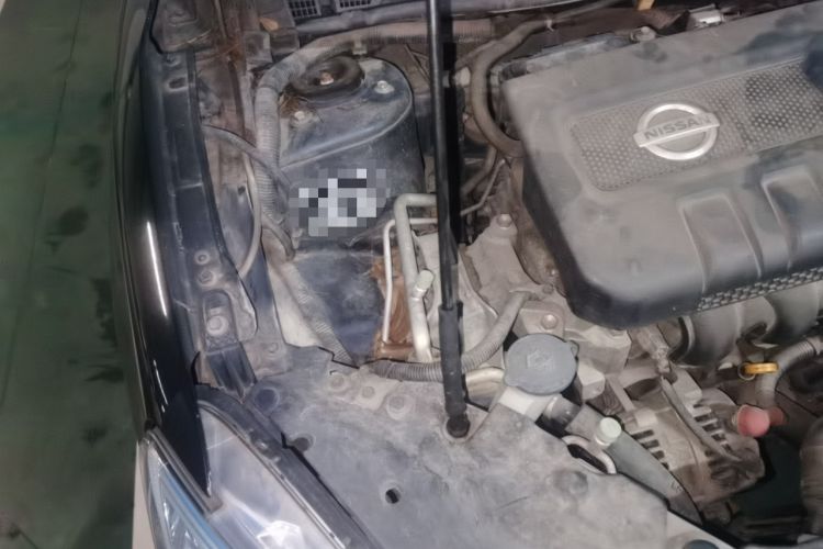 Used Nissan Sylphy 2012 1.6 XL CVT Luxury Edition Engine Bay Right