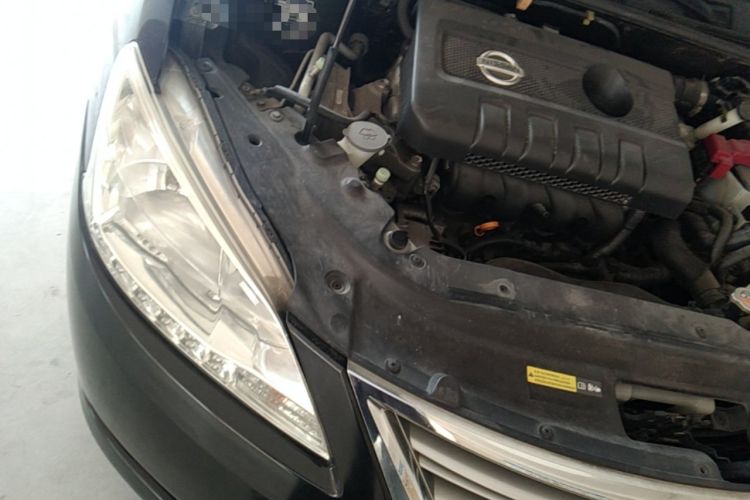 Used Nissan Sylphy 2012 1.6 XL CVT Luxury Edition Engine Bay Right