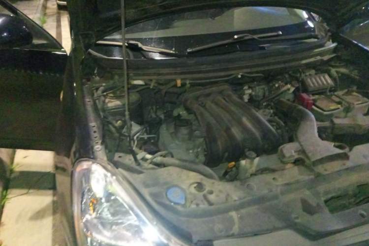Used Nissan Sylphy 2012 1.6 XL CVT Luxury Edition Engine Bay Right