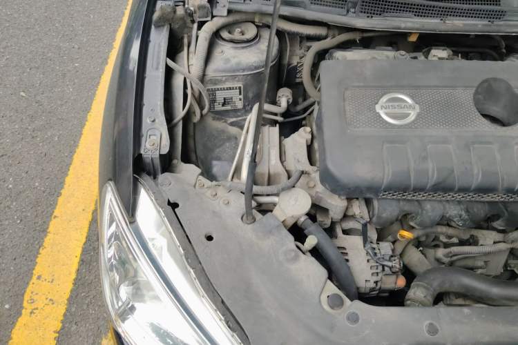 Used Nissan Sylphy 2012 1.6 XL CVT Luxury Edition Engine Bay Right