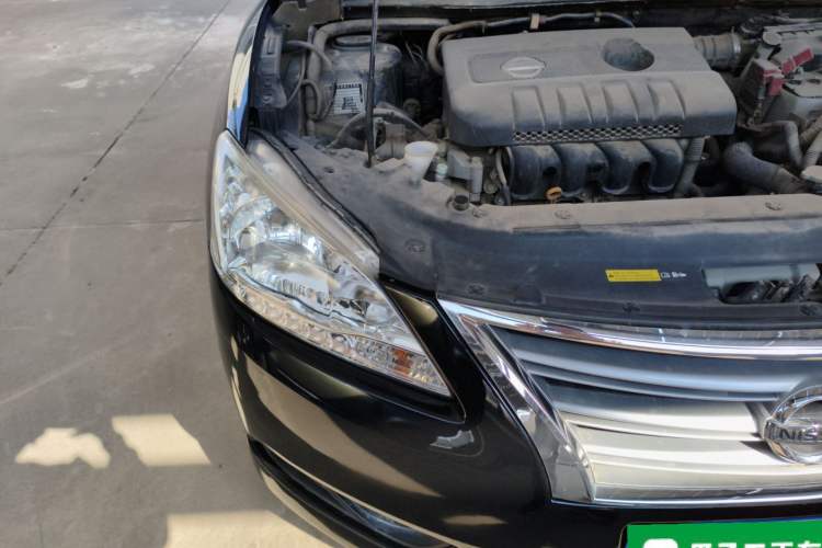 Used Nissan Sylphy 2012 1.6 XL Manual Luxury Edition Engine Bay Right
