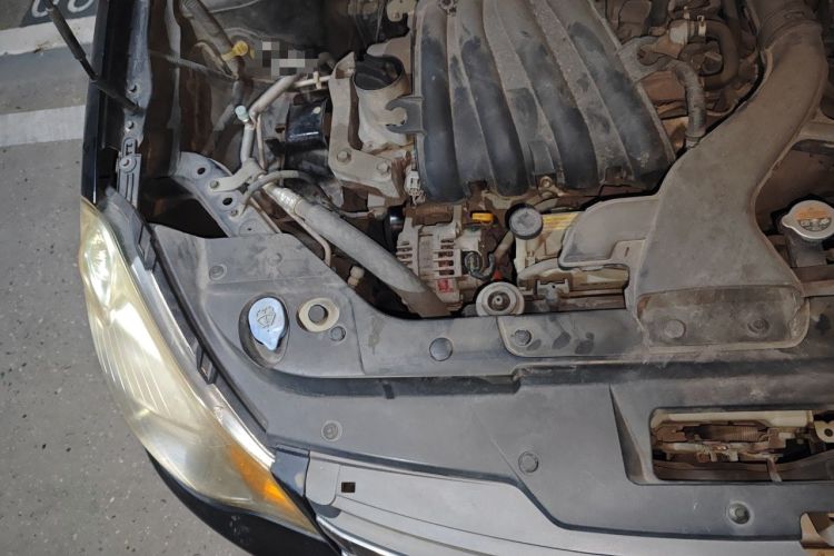 Used Nissan Sylphy 2012 Classic 1.6XE Manual Comfort Edition Engine Bay Right