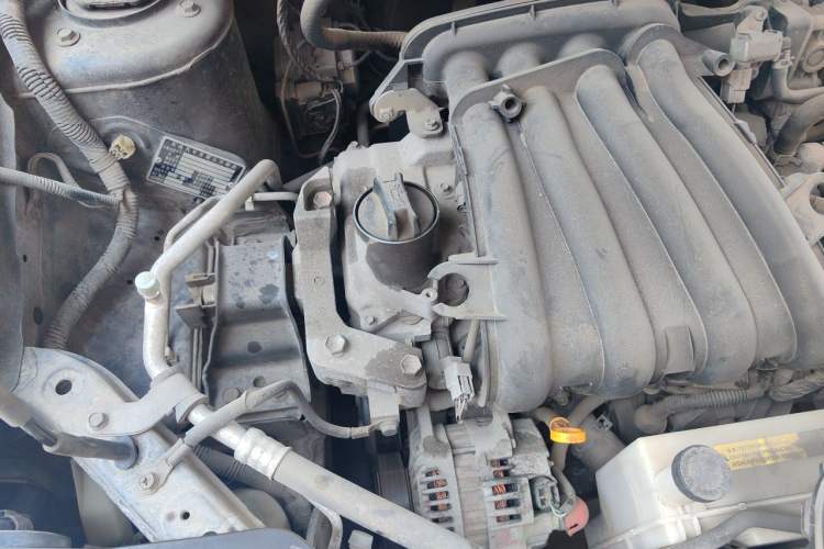 Used Nissan Sylphy 2012 Classic 1.6XE Manual Comfort Edition Engine Bay Right