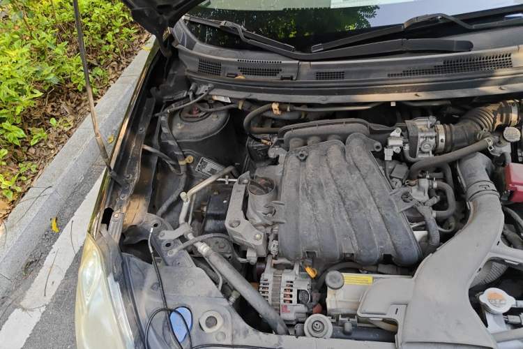 Used Nissan Sylphy 2012 Classic 1.6XE Manual Comfort Edition Engine Bay Right