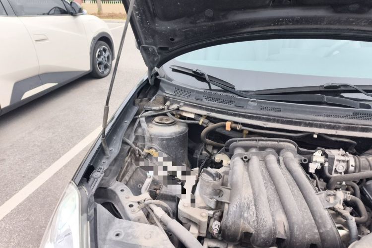 Used Nissan Sylphy 2012 Classic 1.6XE Manual Comfort Edition Engine Bay Right