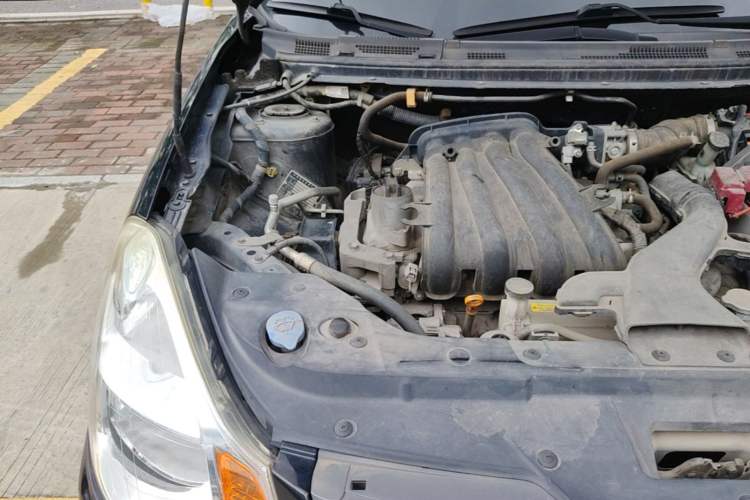 Used Nissan Sylphy 2012 Classic 1.6XE Manual Comfort Edition Engine Bay Right