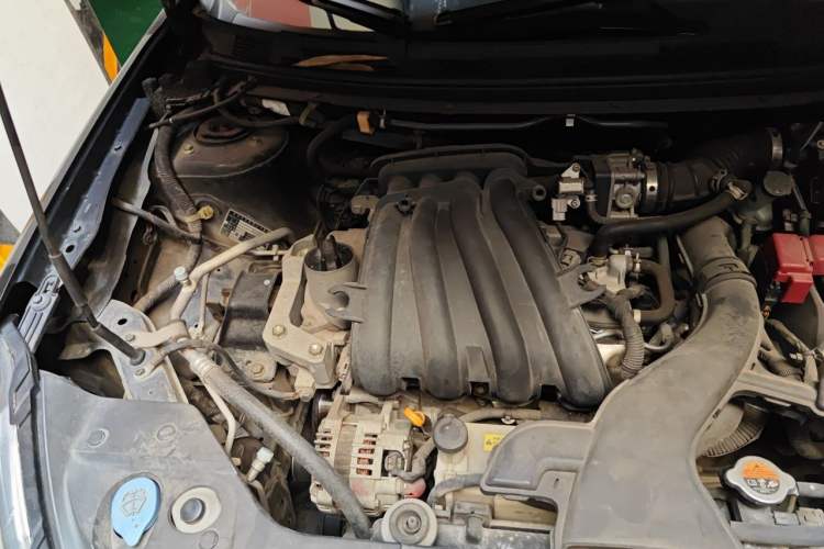 Used Nissan Sylphy 2012 Classic 1.6XE Manual Comfort Edition Engine Bay Right
