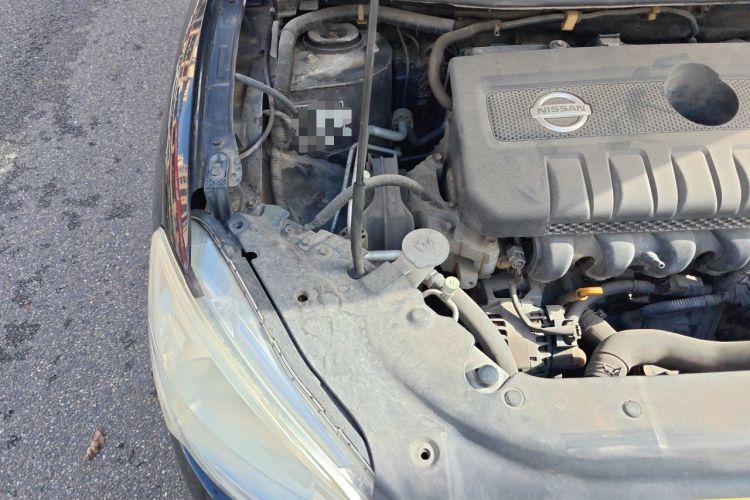 Used Nissan Sylphy 2012 1.6 XL CVT Luxury Edition Engine Bay Right