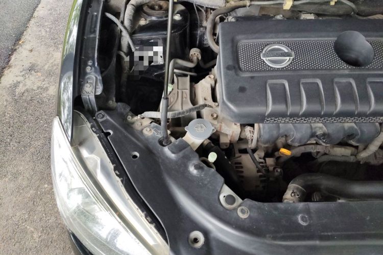 Used Nissan Sylphy 2012 1.6 XL Manual Luxury Edition Engine Bay Right