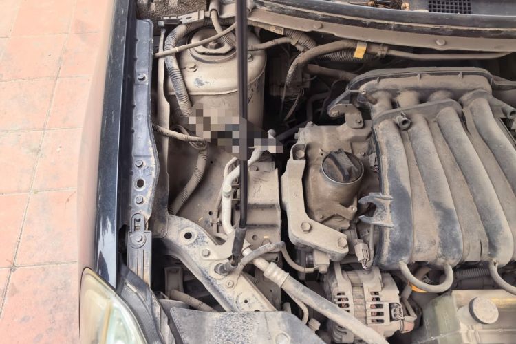 Used Nissan Sylphy 2012 Classic 1.6XE Manual Comfort Edition Engine Bay Right