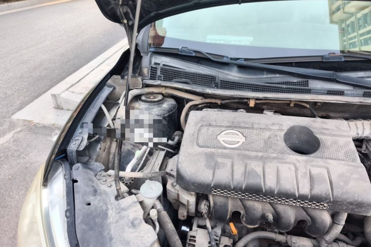 Used Nissan Sylphy 2012 1.6 XL Manual Luxury Edition Engine Bay Right