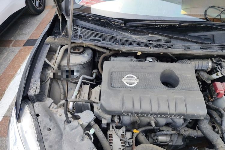 Used Nissan Sylphy 2012 1.6 XL Manual Luxury Edition Engine Bay Right