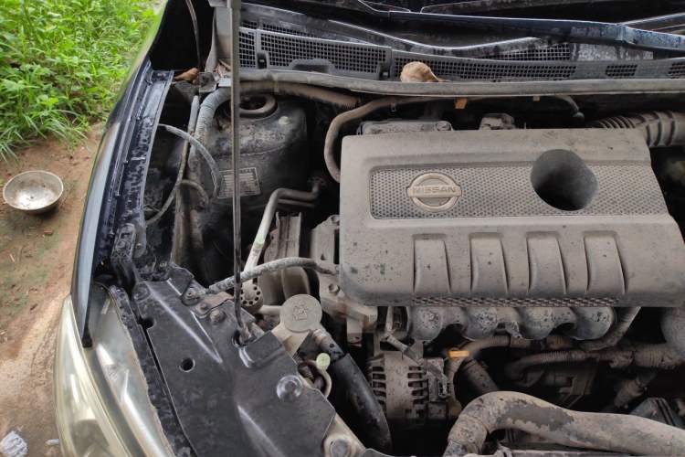 Used Nissan Sylphy 2012 1.6 XL CVT Luxury Edition Engine Bay Right