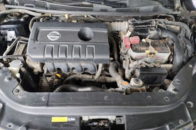Used Nissan Sylphy 2012 1.6 XL Manual Luxury Edition Engine Bay