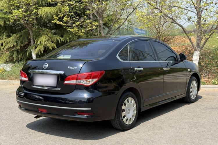Used Nissan Sylphy 2012 Classic 1.6XE Automatic Comfort Edition Exterior 2