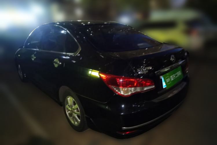 Used Nissan Sylphy 2012 Classic 1.6XE Manual Comfort Edition Exterior 3