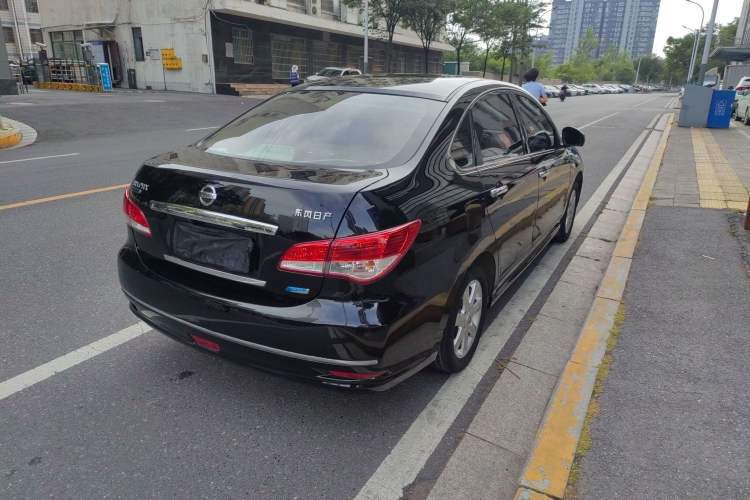 Used Nissan Sylphy 2012 Classic 1.6XE Manual Comfort Edition Exterior 3