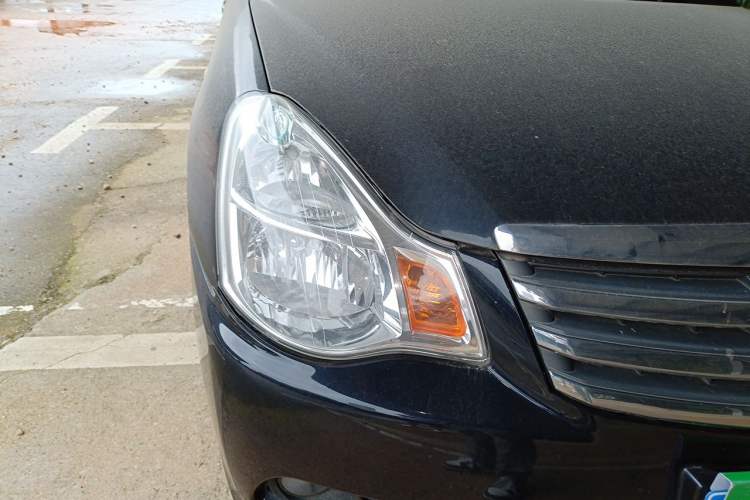 Used Nissan Sylphy 2012 Classic 1.6XE Manual Comfort Edition Exterior 3