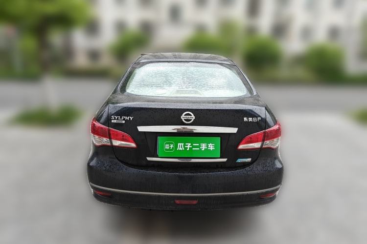 Used Nissan Sylphy 2012 Classic 1.6XE Automatic Comfort Edition Exterior 4