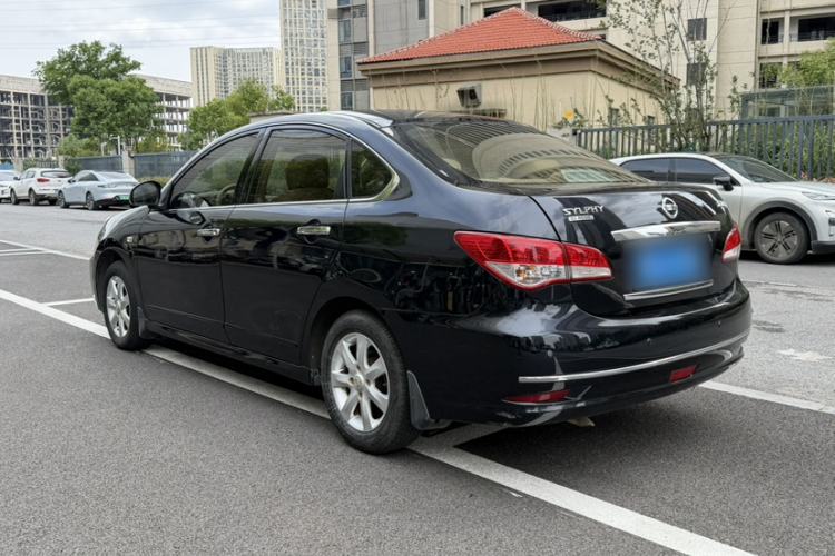 Used Nissan Sylphy 2012 Classic 1.6XE Automatic Comfort Edition Exterior 4