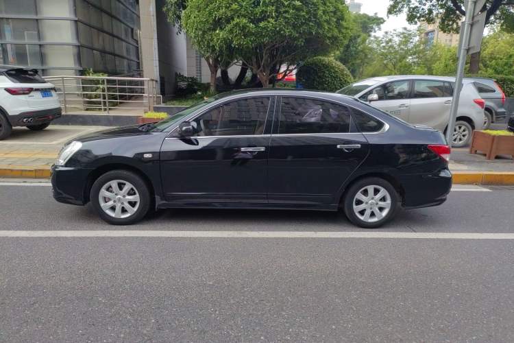 Used Nissan Sylphy 2012 Classic 1.6XE Manual Comfort Edition Exterior 5