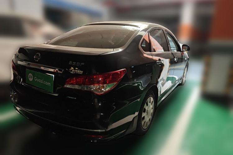 Used Nissan Sylphy 2012 Classic 1.6XE Manual Comfort Edition Exterior 5