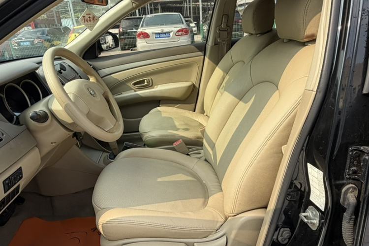 Used Nissan Sylphy 2012 Classic 1.6XE Automatic Comfort Edition Exterior 7